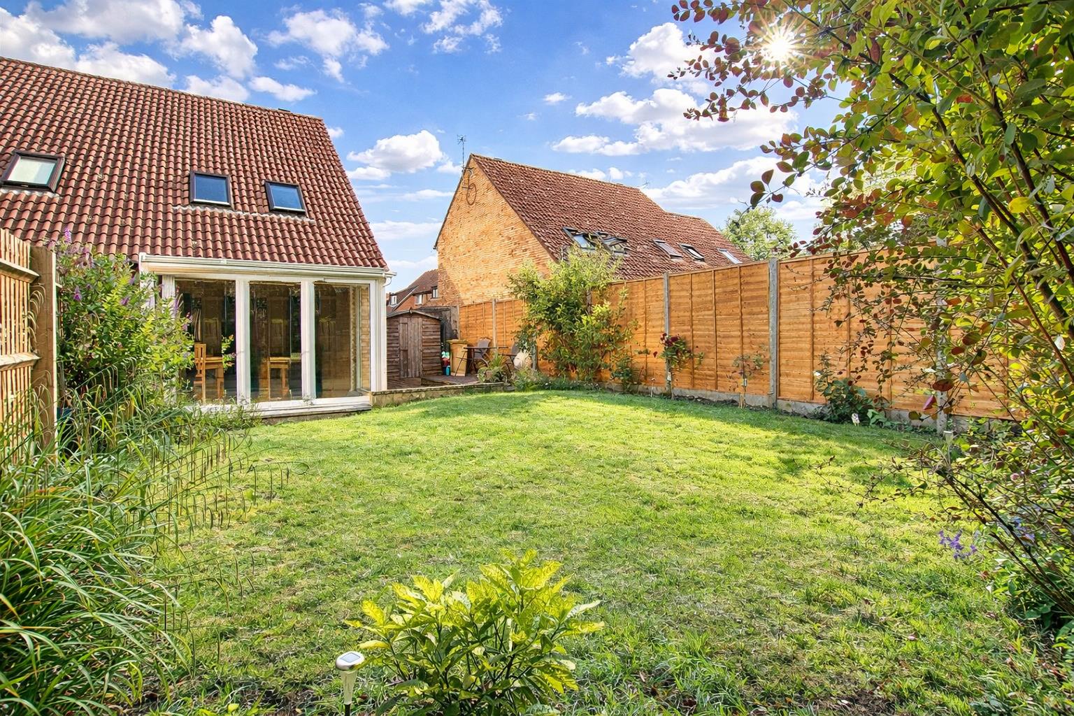 2 bed property in Colston Bassett, Milton Keynes
